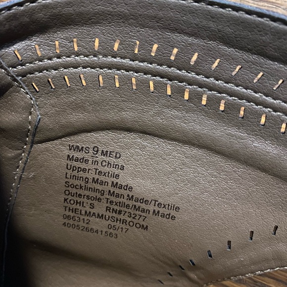 Chunky heel booties - Picture 9 of 10